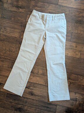 Gap Boot Cut Khaki Pants size 8 curvy fit excellent condition